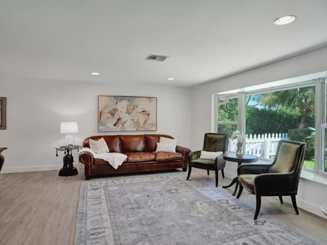 3-bedroom home for rent in Delray Beach - 710 NW 1st Avenue - MondialRealty