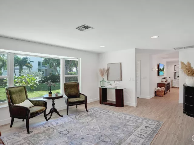 3-bedroom home for rent in Delray Beach - 710 NW 1st Avenue - MondialRealty