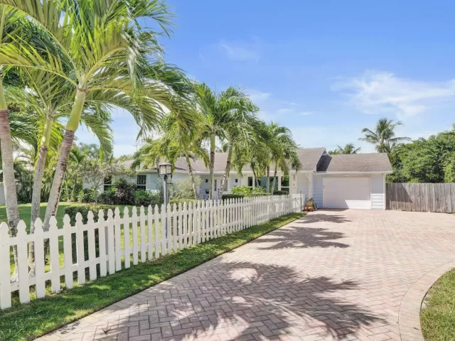 3-bedroom home for rent in Delray Beach - 710 NW 1st Avenue - MondialRealty