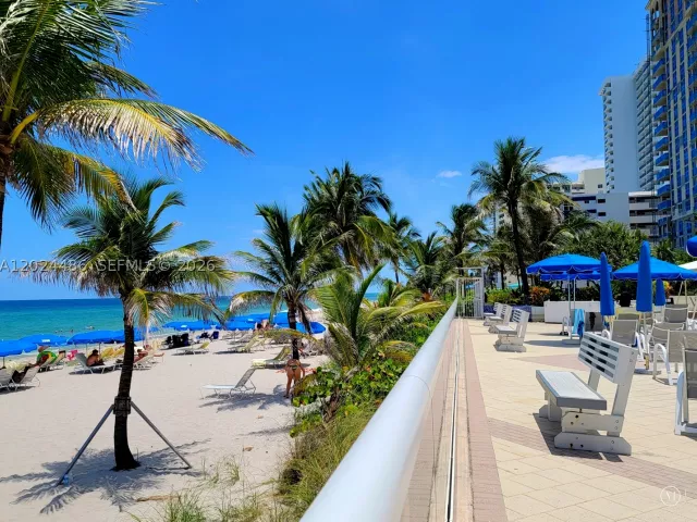2-bedroom condo for rent in Hallandale Beach - 2030 S Ocean Dr 923 - MondialRealty