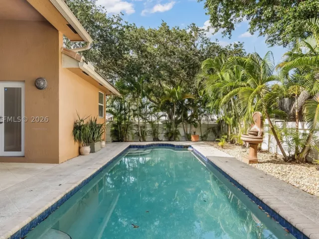 3-bedroom home for sale in Lauderdale By The Sea - 1940 S Blue Water Ter S - MondialRealty