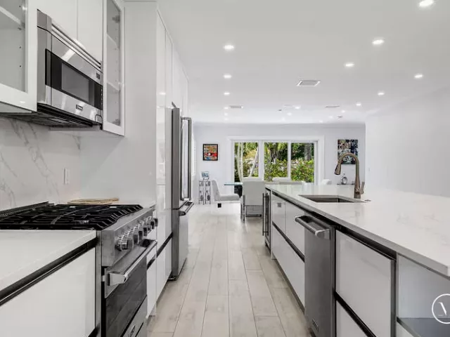3-bedroom home for rent in Wilton Manors - 1733 Coral Gardens Drive - MondialRealty
