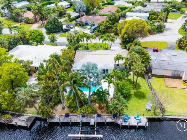 3-bedroom home for rent in Wilton Manors - 1733 Coral Gardens Drive - MondialRealty
