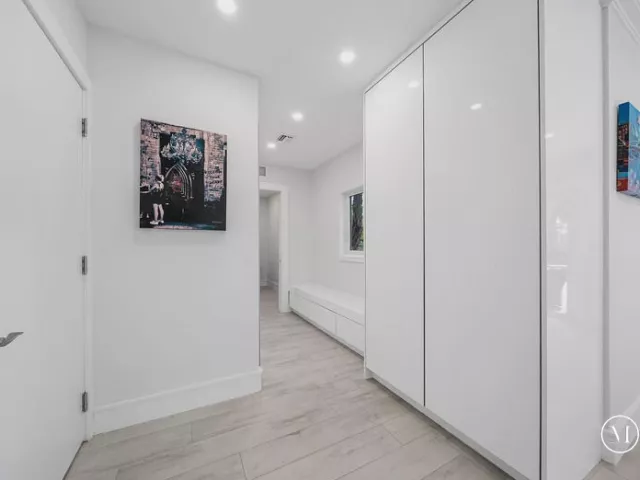 3-bedroom home for rent in Wilton Manors - 1733 Coral Gardens Drive - MondialRealty
