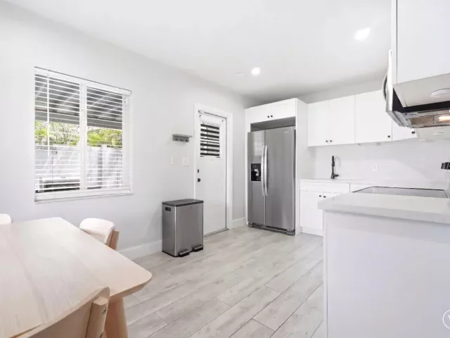 2-bedroom home for sale in Pompano Beach - 712 NE 10th Avenue - MondialRealty