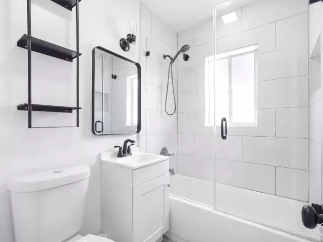 2-bedroom home for sale in Pompano Beach - 712 NE 10th Avenue - MondialRealty