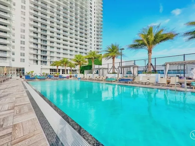 2-bedroom condo for rent in Hollywood - 4010 S Ocean Dr T3509 - MondialRealty