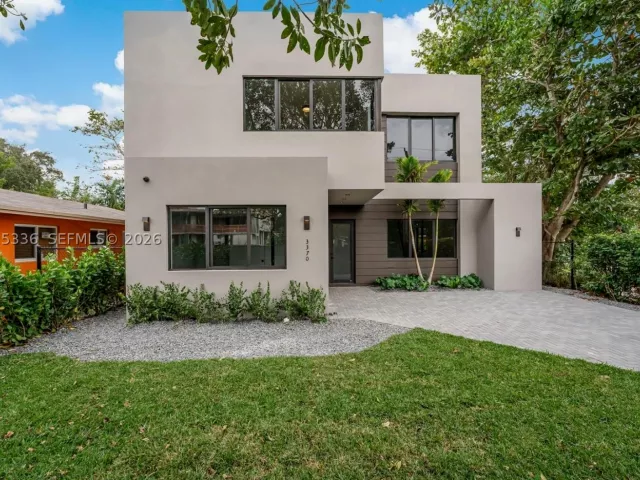 4-bedroom home for rent in Miami - 3370 Thomas Ave - MondialRealty