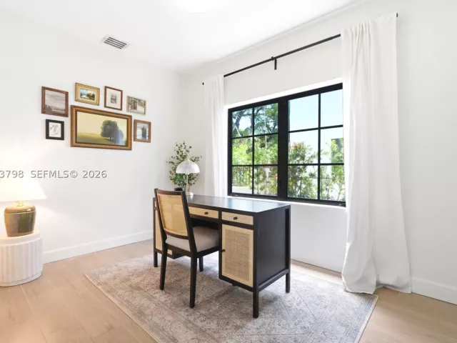 4-bedroom home for sale in Coral Gables - 1220 Cordova St - MondialRealty