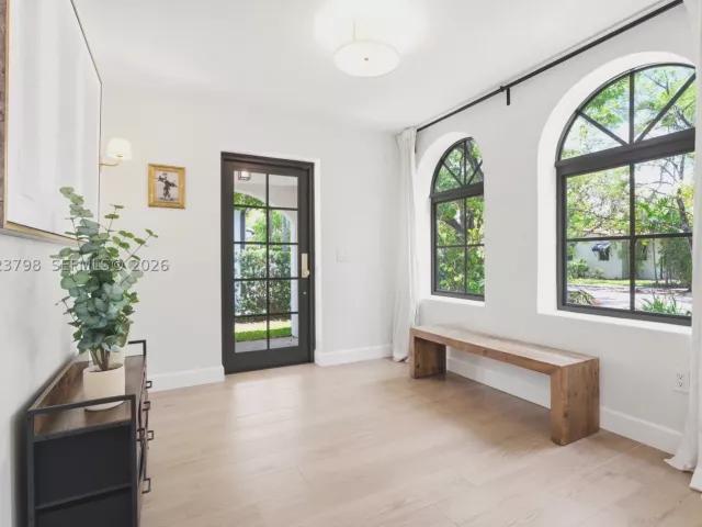 4-bedroom home for sale in Coral Gables - 1220 Cordova St - MondialRealty