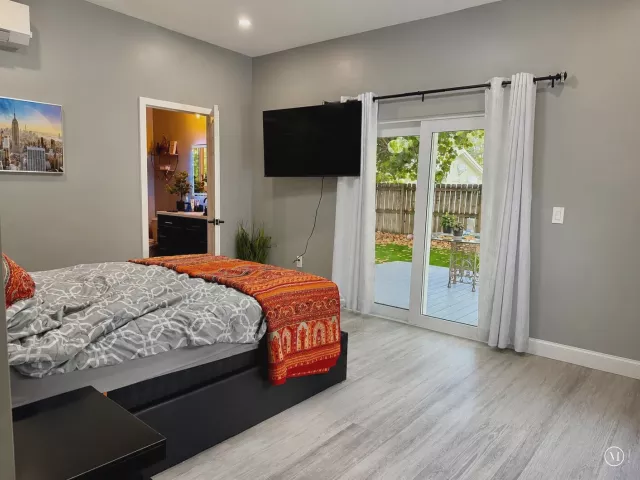 5-bedroom home for sale in Boca Raton - 3464 NW 26th Avenue - MondialRealty