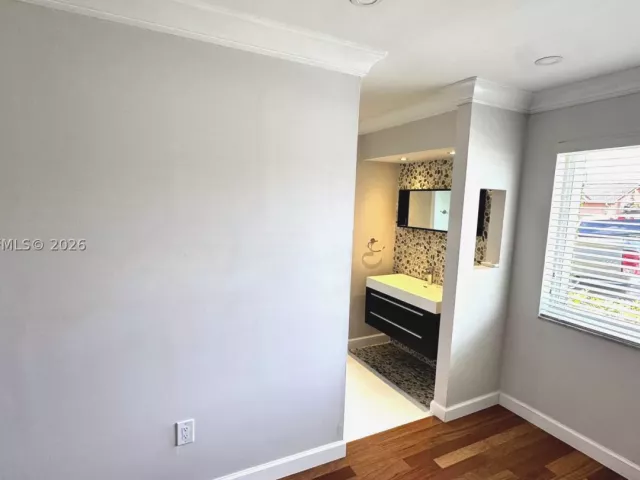 3-bedroom home for sale in Miami - 11312 SW 25th - MondialRealty