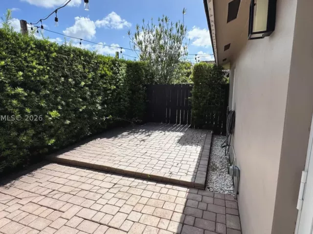 3-bedroom home for sale in Miami - 11312 SW 25th - MondialRealty