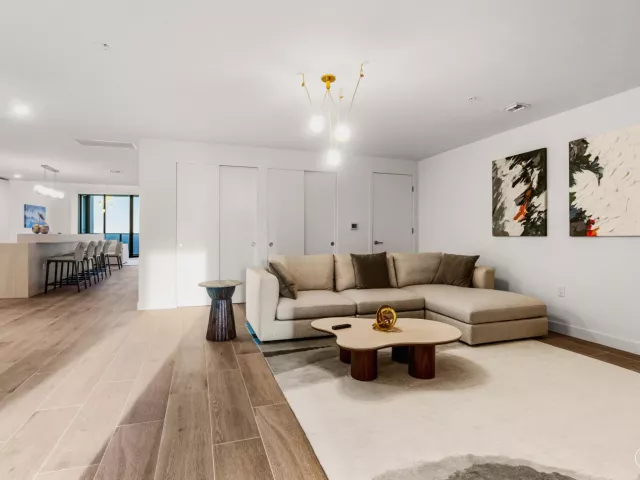 3-bedroom condo for rent in Pompano Beach - 900 N Ocean Boulevard 1904 - MondialRealty
