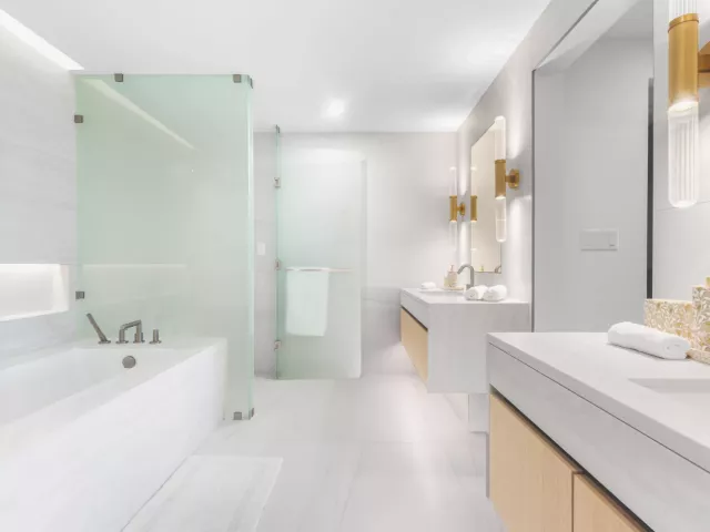 3-bedroom condo for rent in Pompano Beach - 900 N Ocean Boulevard 1904 - MondialRealty