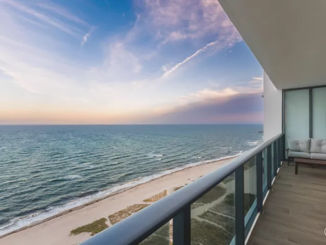 3-bedroom condo for rent in Pompano Beach - 900 N Ocean Boulevard 1904 - MondialRealty