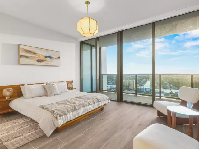 3-bedroom condo for rent in Pompano Beach - 900 N Ocean Boulevard 1904 - MondialRealty