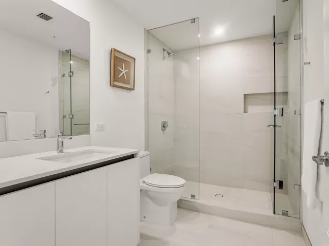 3-bedroom condo for rent in Pompano Beach - 900 N Ocean Boulevard 1904 - MondialRealty