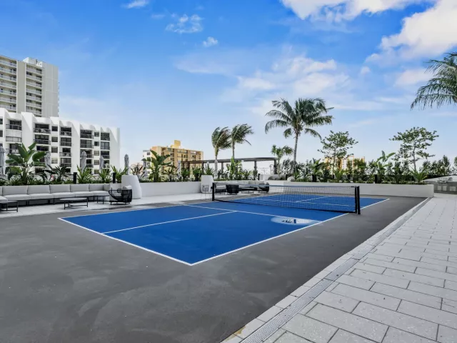 3-bedroom condo for rent in Pompano Beach - 900 N Ocean Boulevard 1904 - MondialRealty