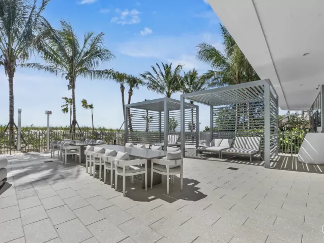 3-bedroom condo for rent in Pompano Beach - 900 N Ocean Boulevard 1904 - MondialRealty