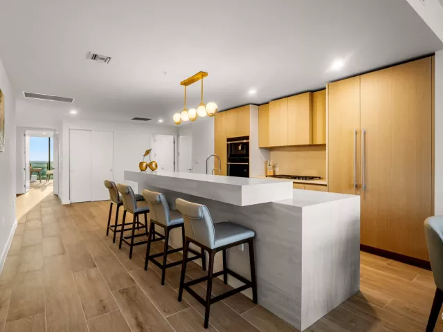 3-bedroom condo for rent in Pompano Beach - 900 N Ocean Boulevard 1904 - MondialRealty