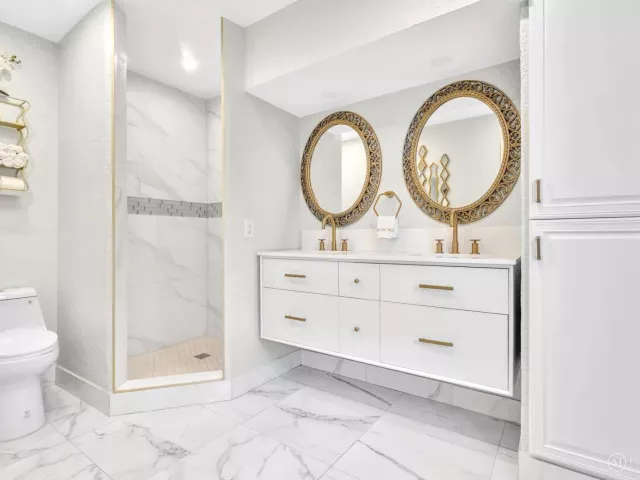 3-bedroom home for sale in Miami - 20331 NE 10th Court - MondialRealty