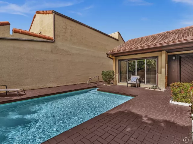 3-bedroom home for sale in Miami - 20331 NE 10th Court - MondialRealty
