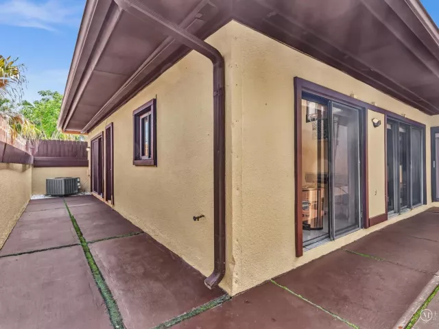 3-bedroom home for sale in Miami - 20331 NE 10th Court - MondialRealty