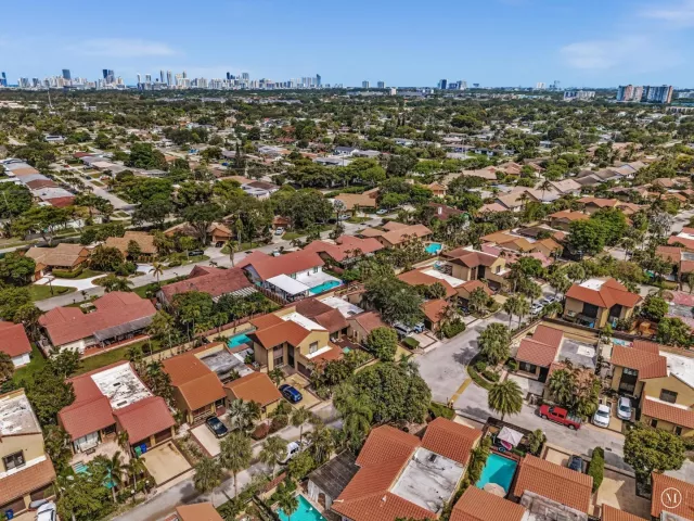 3-bedroom home for sale in Miami - 20331 NE 10th Court - MondialRealty