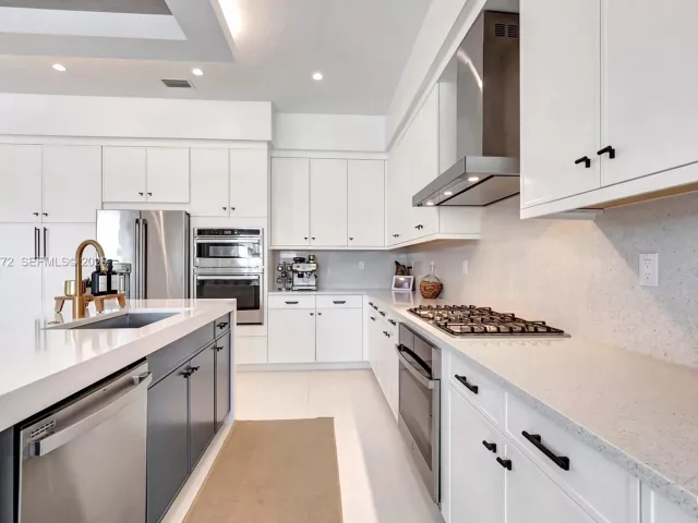 5-bedroom home for rent in Boca Raton - 17023 Wandering Wave Ave NA - MondialRealty