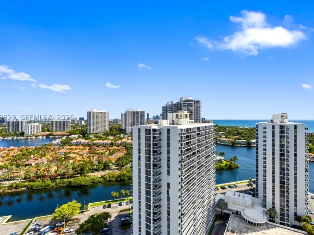 2-bedroom condo for sale in Aventura - 20281 E Country Club Dr 2101 - MondialRealty