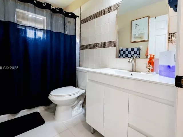 4-bedroom home for rent in Miami - 14530 SW 156th Ave - MondialRealty