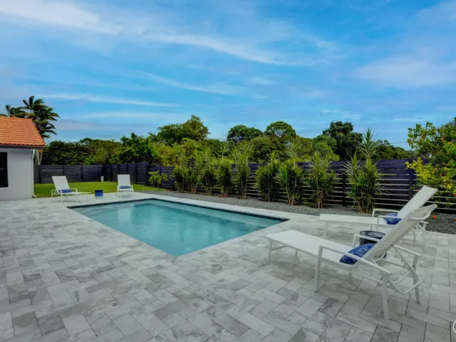 4-bedroom home for rent in Boca Raton - 1440 NW 12th Way - MondialRealty