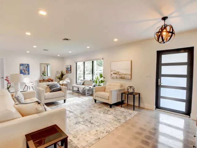 4-bedroom home for rent in Boca Raton - 1440 NW 12th Way - MondialRealty