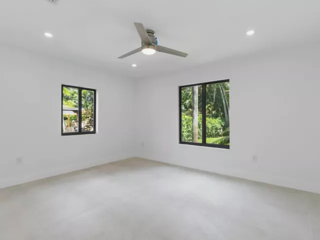 5-bedroom home for sale in Biscayne Park - 451 NE 119th Street - MondialRealty