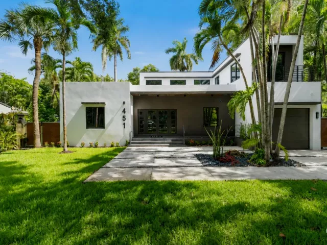 5-bedroom home for sale in Biscayne Park - 451 NE 119th Street - MondialRealty