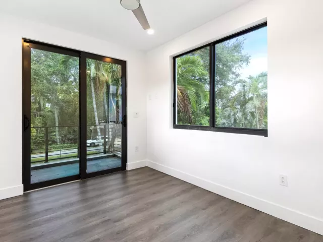 5-bedroom home for sale in Biscayne Park - 451 NE 119th Street - MondialRealty