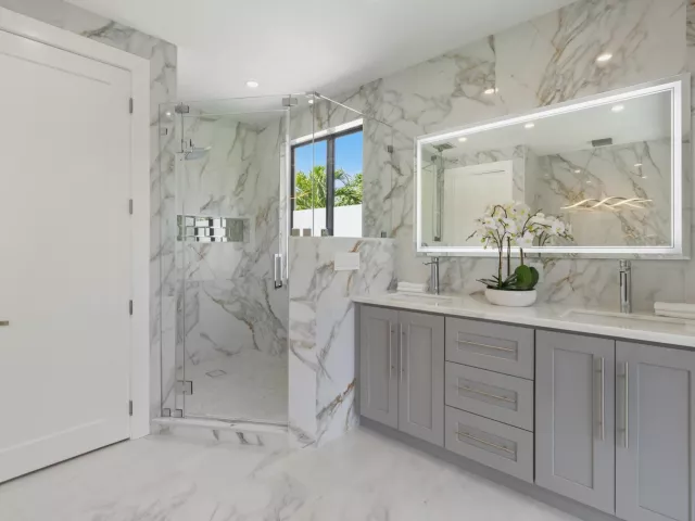 5-bedroom home for sale in Biscayne Park - 451 NE 119th Street - MondialRealty