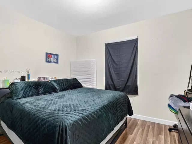 4-bedroom home for sale in Miami - 9341 SW 171st Ave - MondialRealty
