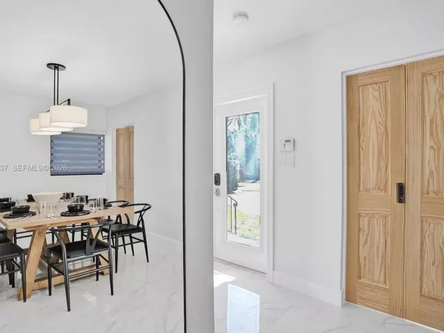 4-bedroom home for sale in Hollywood - 1355 Madison St - MondialRealty