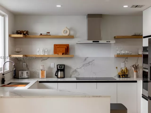 4-bedroom home for rent in Miami Beach - 1975 Calais Dr 4 - MondialRealty
