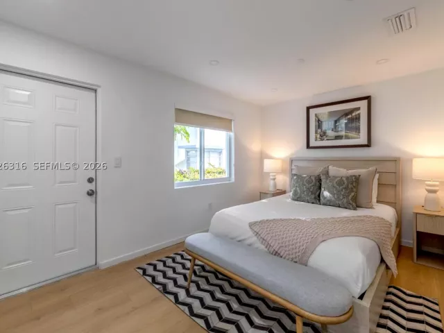 4-bedroom home for rent in Miami Beach - 1975 Calais Dr 4 - MondialRealty