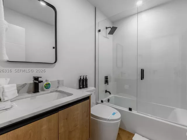 4-bedroom home for rent in Miami Beach - 1975 Calais Dr 4 - MondialRealty
