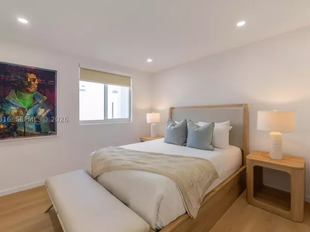 4-bedroom home for rent in Miami Beach - 1975 Calais Dr 4 - MondialRealty