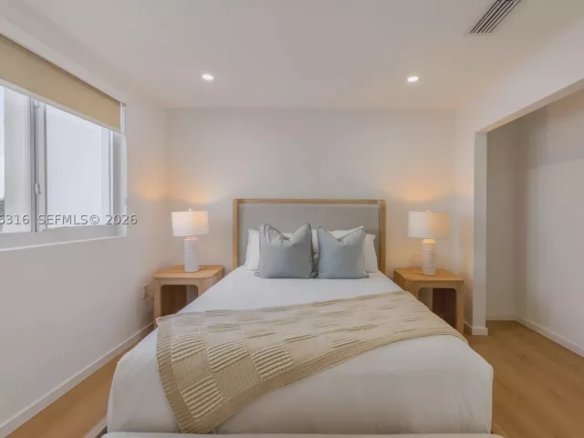 4-bedroom home for rent in Miami Beach - 1975 Calais Dr 4 - MondialRealty