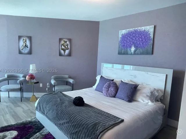 3-bedroom condo for sale in Hollywood - 3101 S Ocean Dr 1707 - MondialRealty