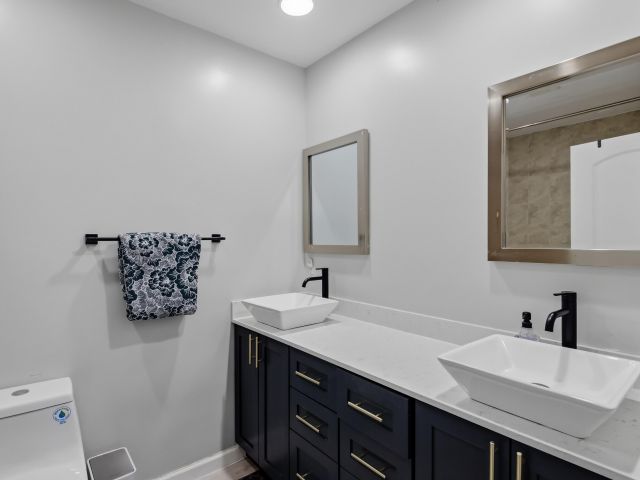 2-bedroom home for rent in Fort Lauderdale - 836 NE 17th Terrace - MondialRealty