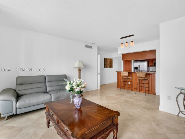 2-bedroom condo for sale in Fort Lauderdale - 347 N New River Dr E 2205 - MondialRealty