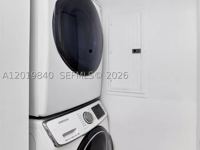 2-bedroom condo for sale in Fort Lauderdale - 347 N New River Dr E 2205 - MondialRealty