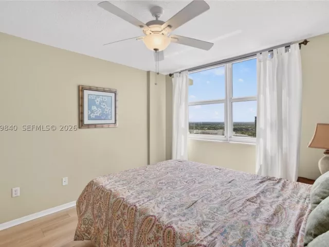 2-bedroom condo for sale in Fort Lauderdale - 347 N New River Dr E 2205 - MondialRealty